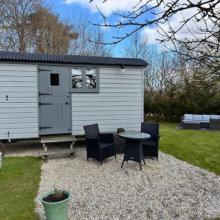 Greatwood Shepherds Hut Баттл Екстер'єр фото