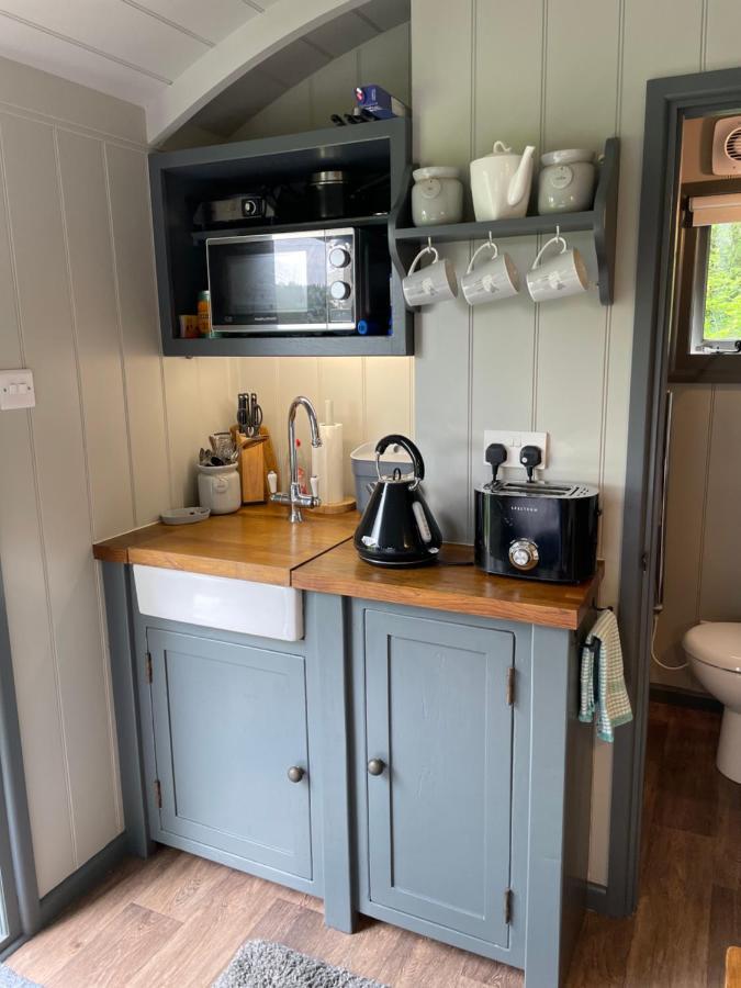 Greatwood Shepherds Hut Баттл Екстер'єр фото